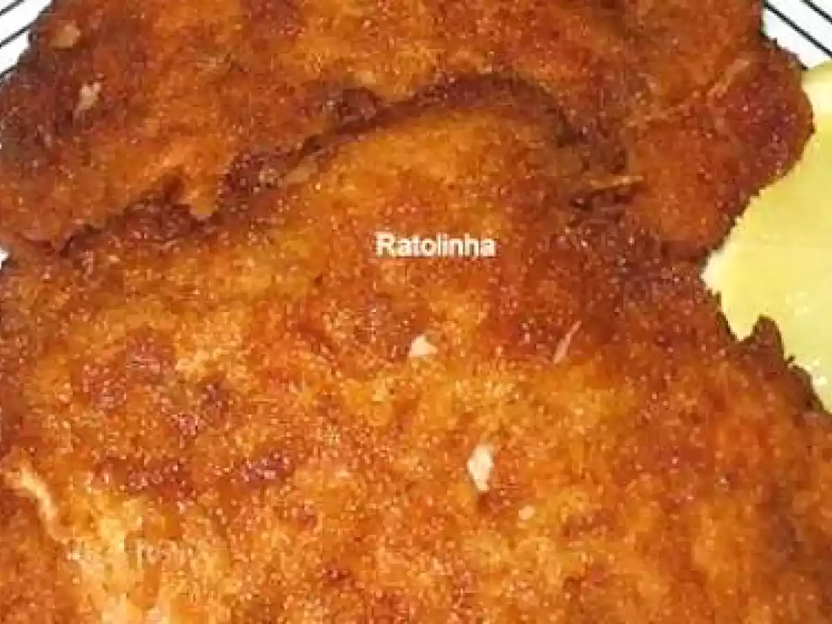 Bifes de Peru recheados com bacon e queijo
