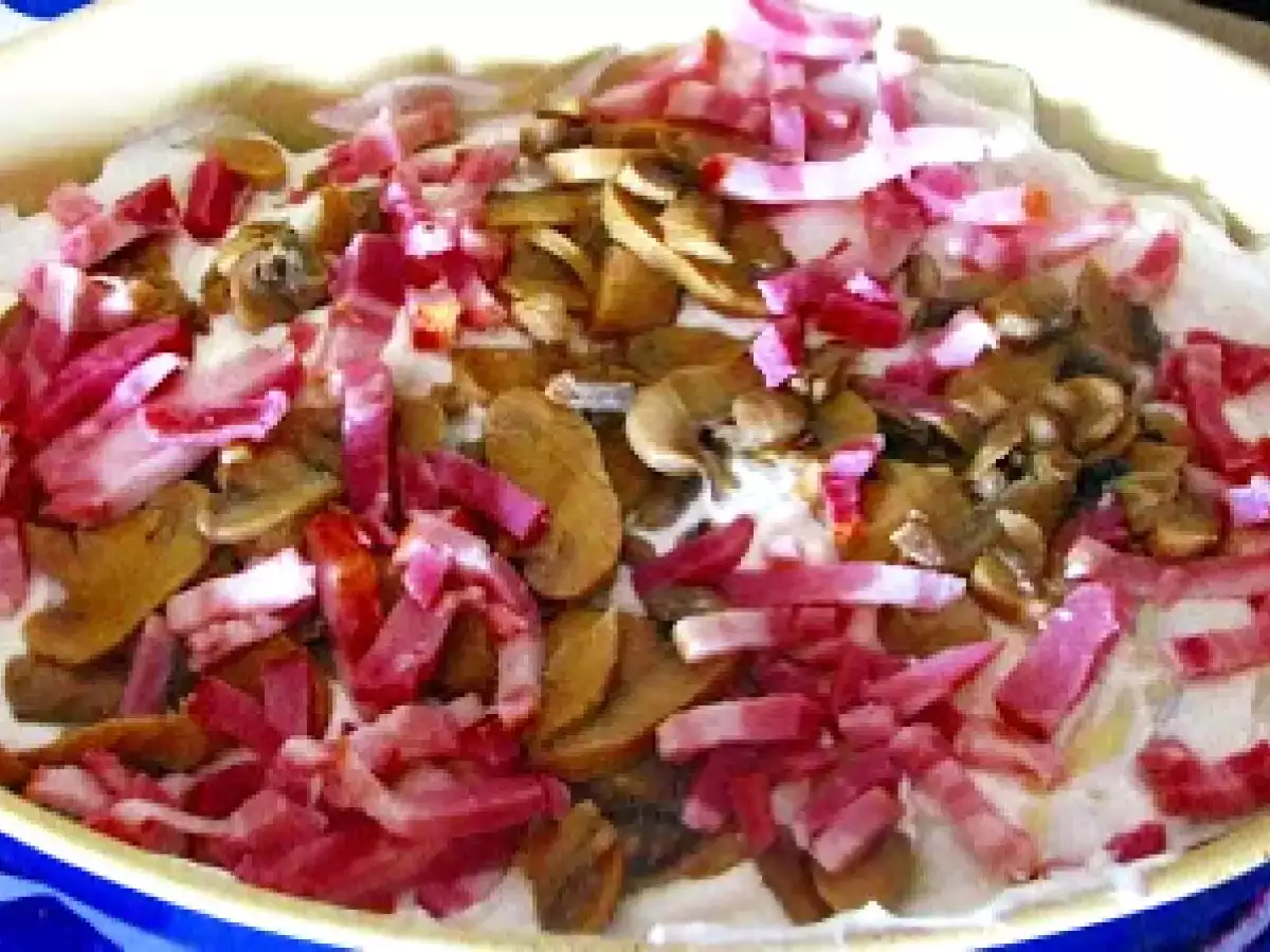 Bifinhos de Peru com Queijo Fundido, Cogumelos e Bacon