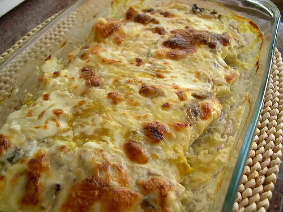 Bifinhos de perú com queijo, natas e cogumelos