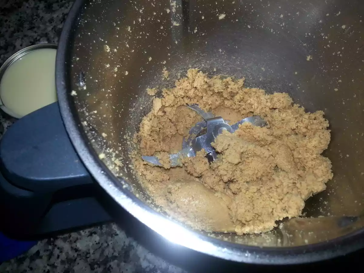 Bimby - Cajuzinho com castanha de caju
