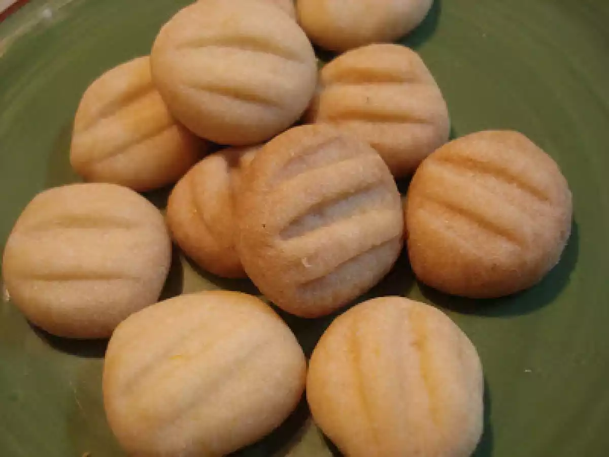BISCOITINHOS DE LARANJA