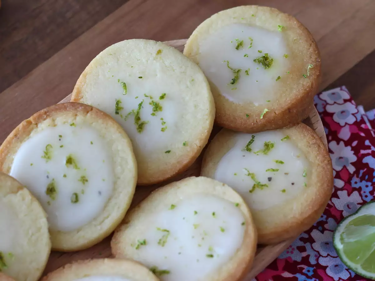 Biscoito amanteigado de limão verde com glacê - foto 6