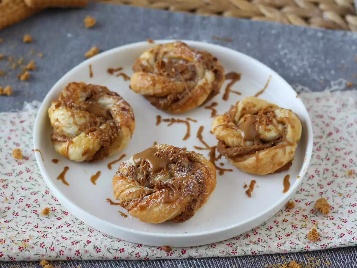 Biscoito folhado de canela, fácil e rápido a preparar!