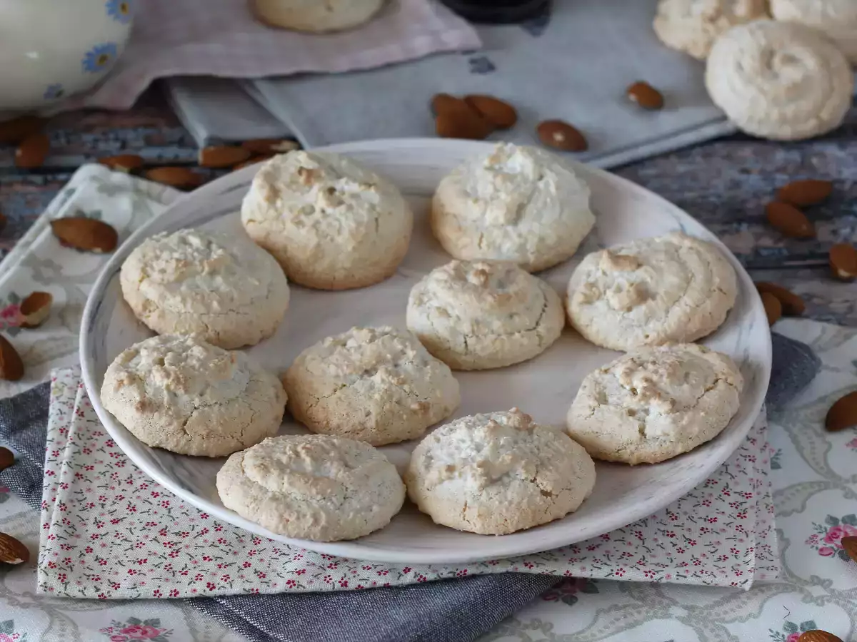 Biscoitos Amaretti, fáceis, deliciosos e perfeitos para o café - foto 2