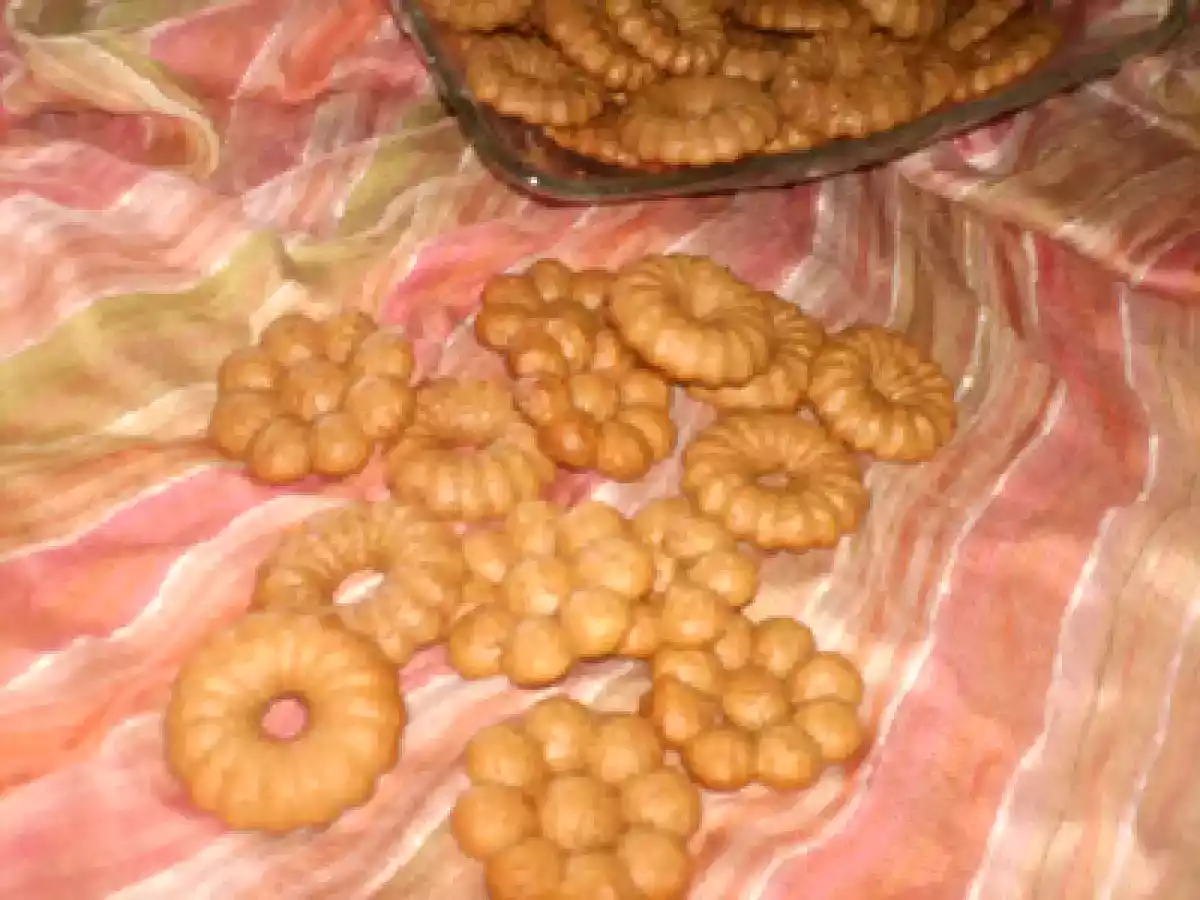 Biscoitos de café, canela e cacau