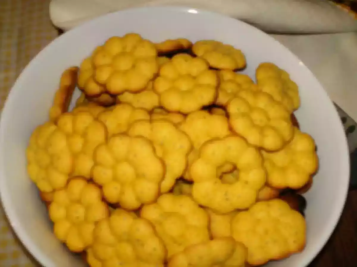 Biscoitos de custard com sementes de papoila