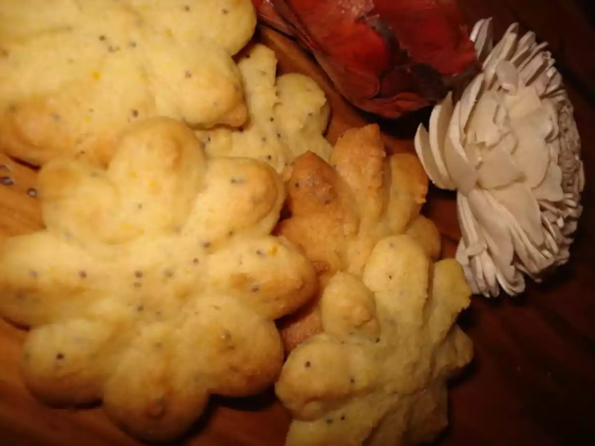 BISCOITOS DE MANTEIGA E COCO - foto 2