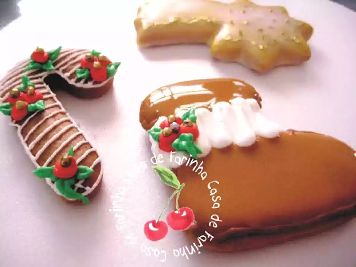 Biscoitos Natalinos com Glacê Real