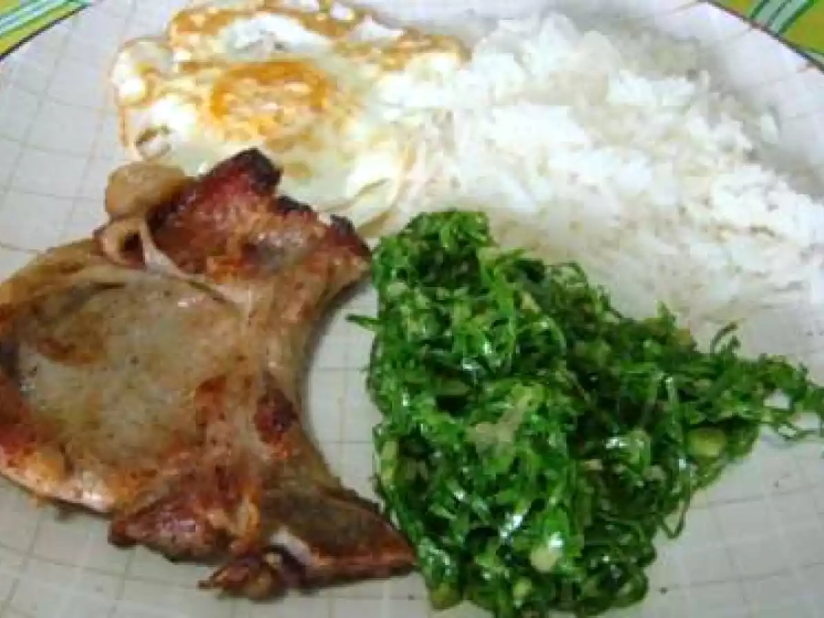 Bistecas suínas com couve refogada - foto 3
