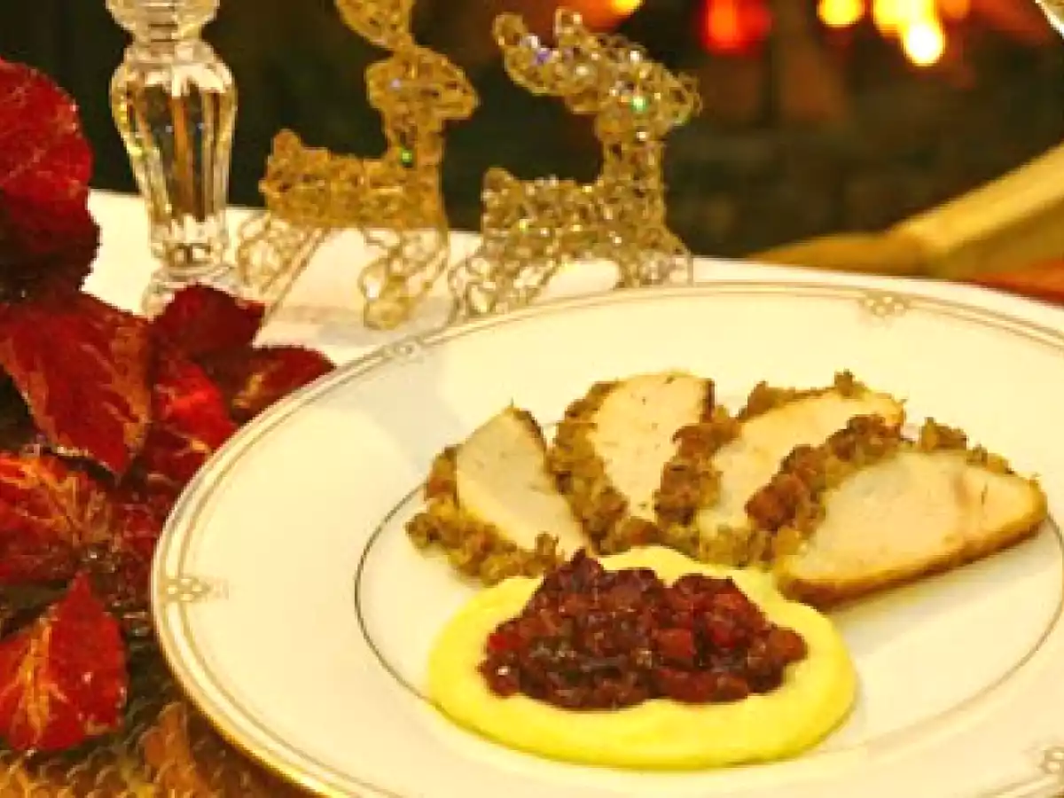 Blanc de Chester crocante com Chutney de Frutas Vermelhas
