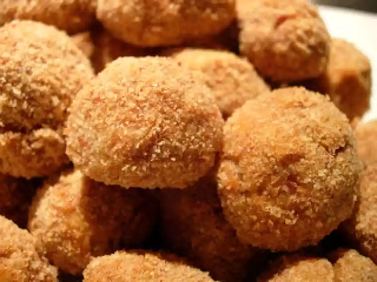 Bolinhas de carne assada com courgette e castanhas
