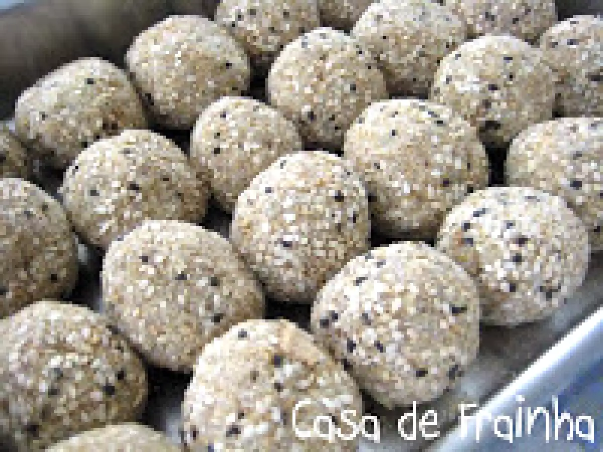 Bolinhas de Frango com Gergelim - foto 4