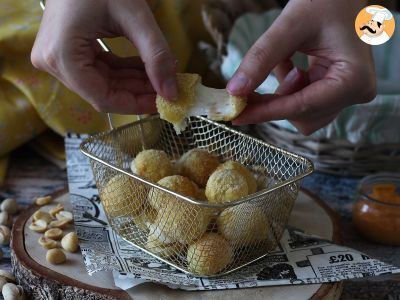 Bolinhas de mussarela (mozzarella) na Air Fryer - foto 4