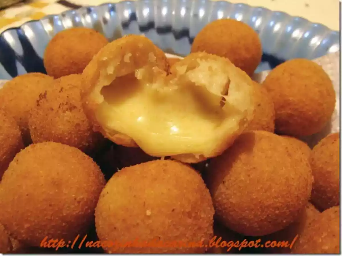 Bolinhas de Queijo