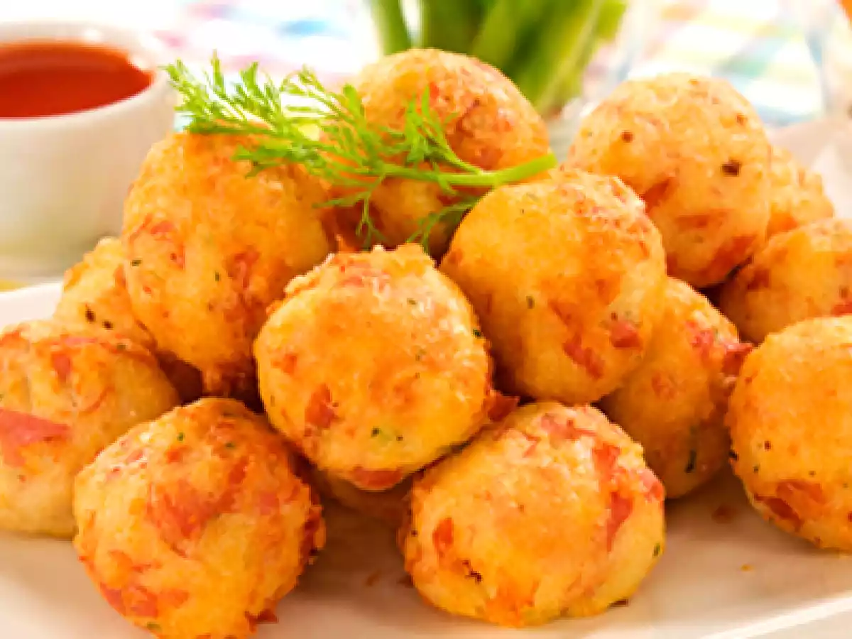 Bolinho de Arroz com Mortadela Defumada