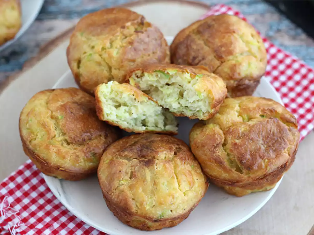 Bolinho de curgete e queijo (muffins salgado de abobrinha) - foto 4