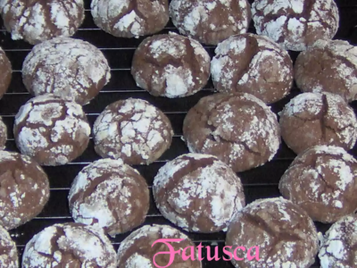 Bolinhos craquelados de chocolate