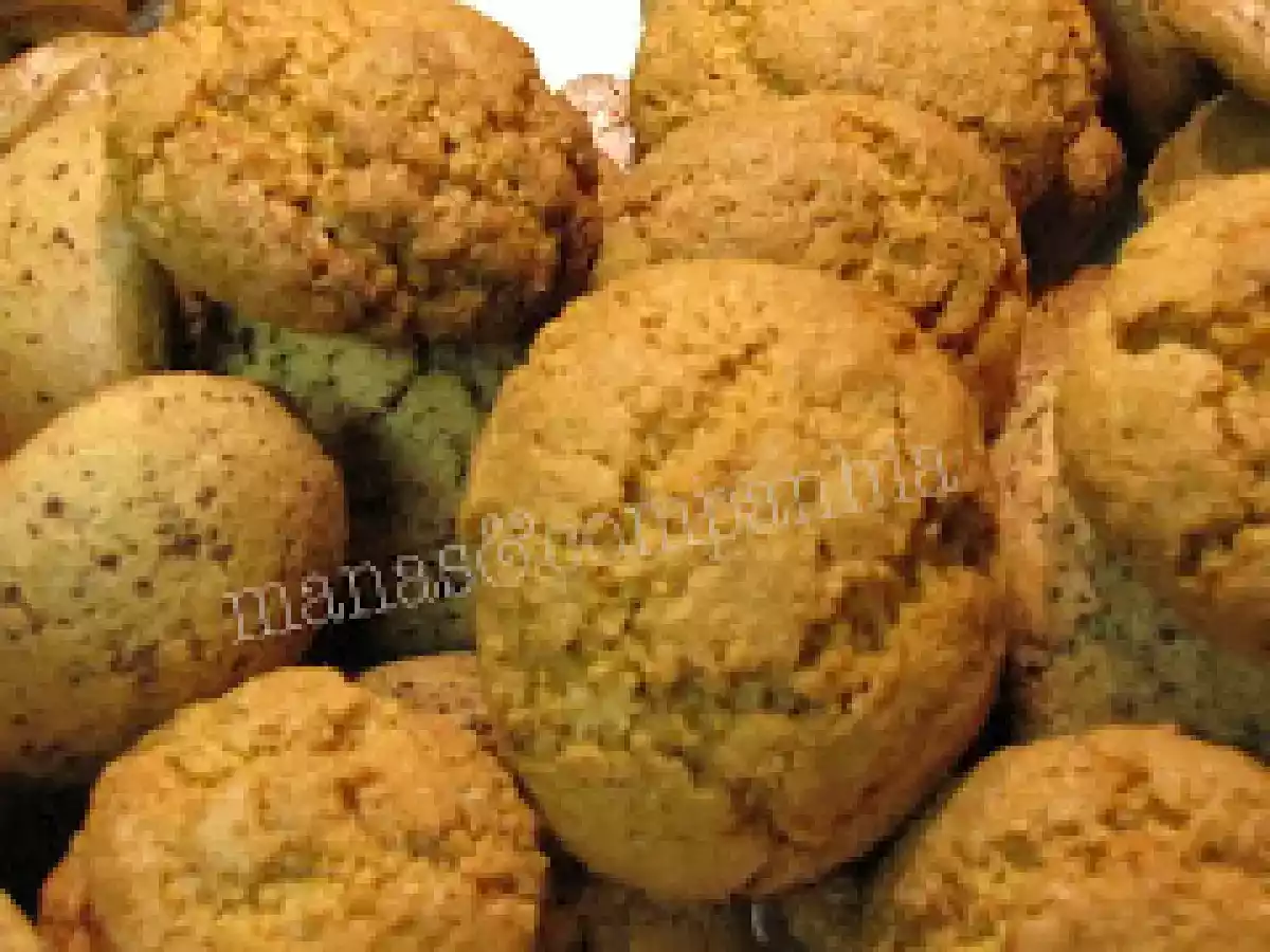 Bolinhos de azeite simples e bolinhos de azeite com chocolate (ju)
