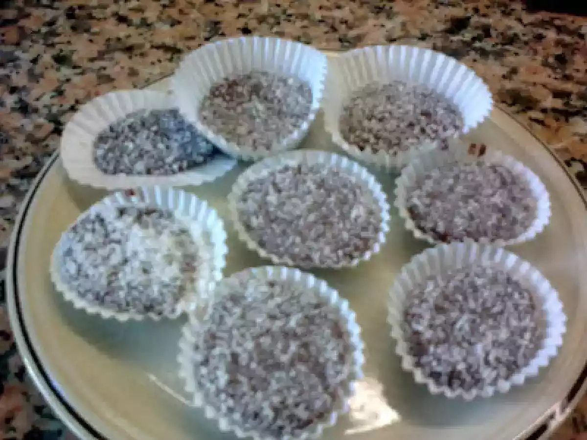 Bolinhos de chocolate com coco