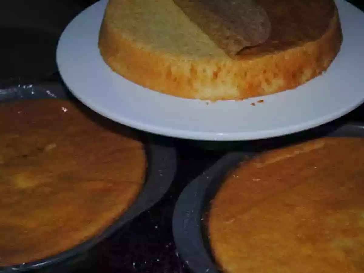 BOLO CHIFFON TRIPLO DE LIMÃO E FRAMBOESAS - foto 2