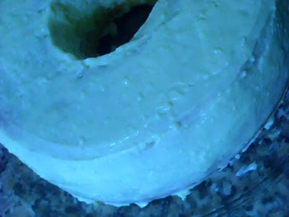 Bolo Com Cobertura de creme de Leite Condensado - foto 2