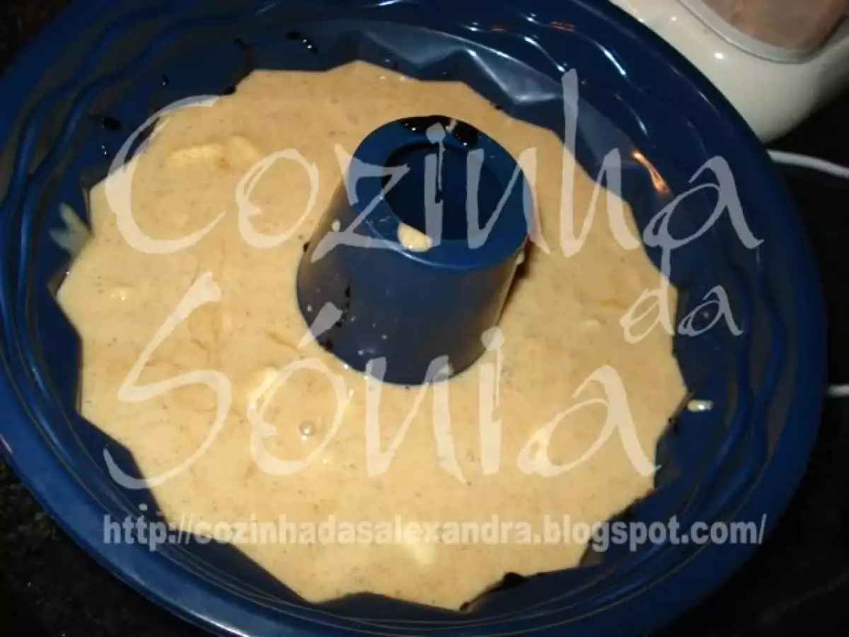 BOLO DA FRUTAS CARAMELIZADAS, AROMATIZADO DE CANELA E ERVA DOCE... - foto 13