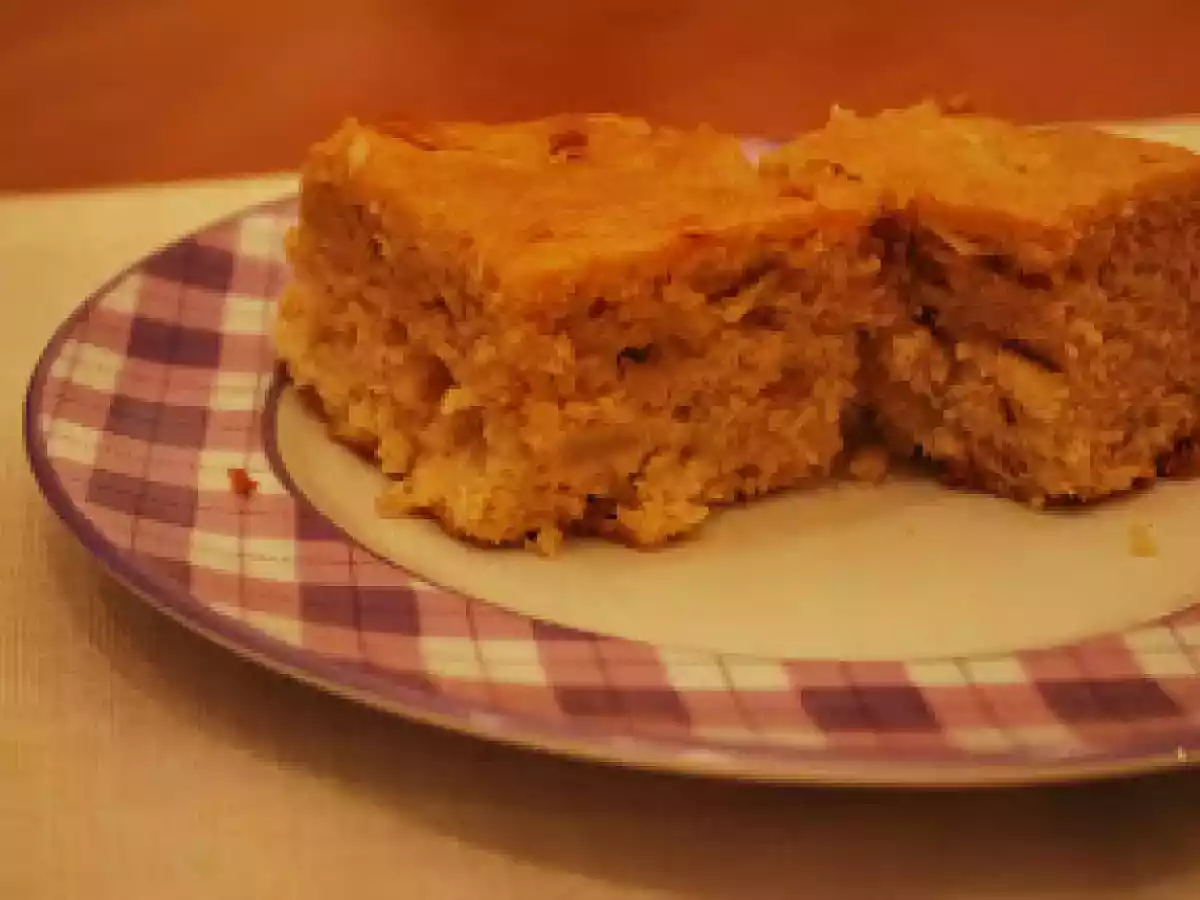 Bolo de abacaxi, coco e gengibre