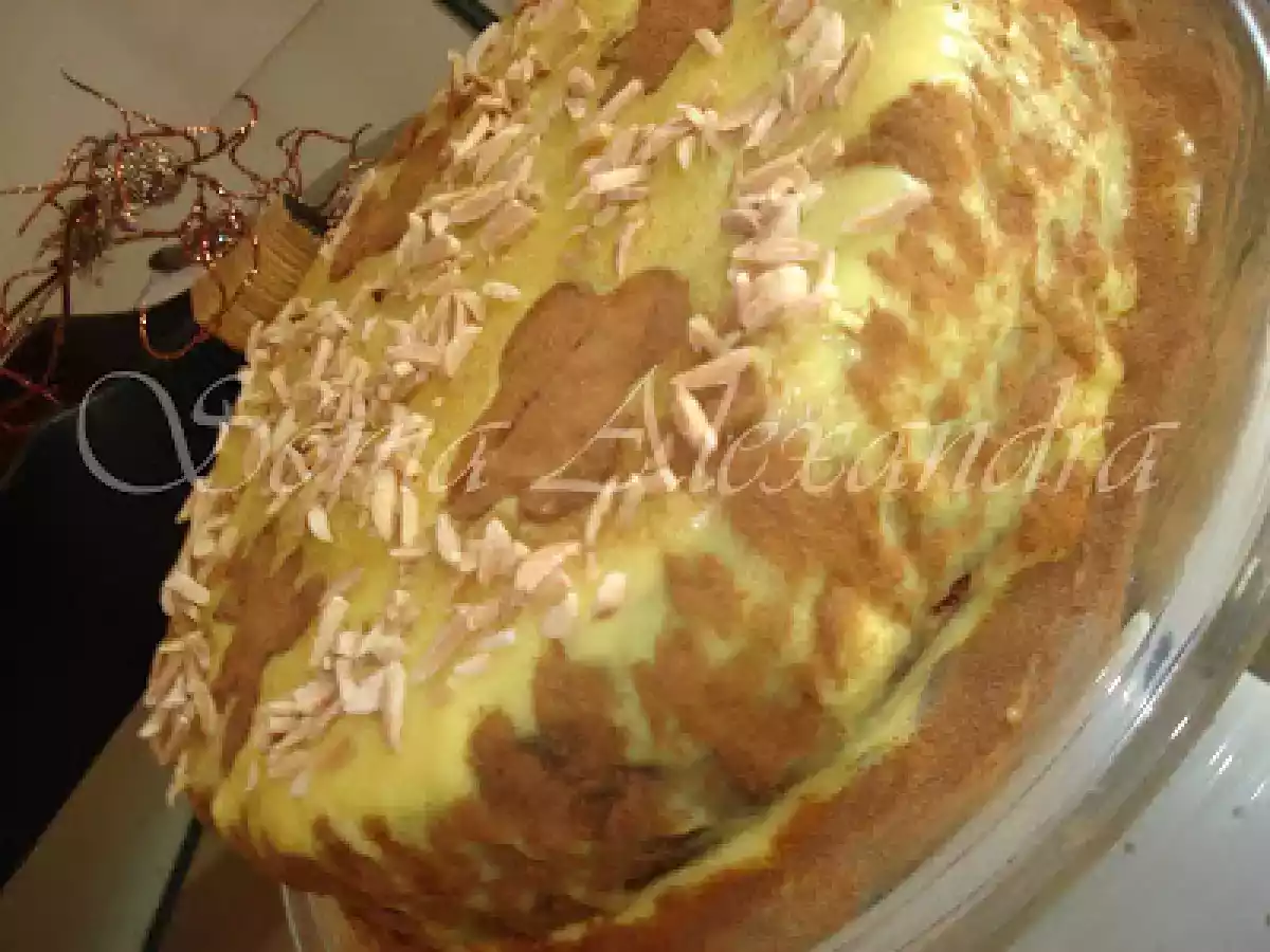 BOLO DE AMÊNDOA COM COBERTURA DE CREME DE CUSTARD, CANELA E AMÊNDOA TORRADA... - foto 4