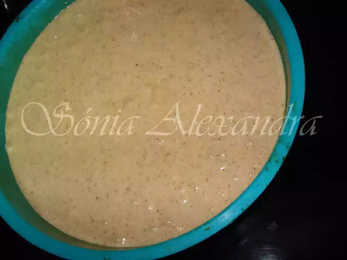 BOLO DE AMÊNDOA COM COBERTURA DE CREME DE CUSTARD, CANELA E AMÊNDOA TORRADA... - foto 8