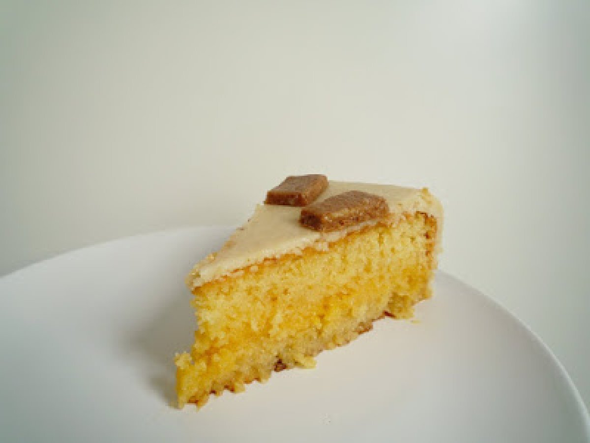 Bolo de amêndoa com doce de ovos