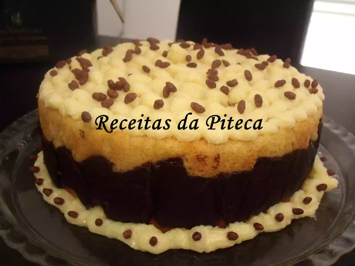 Bolo de aniversário tricolor