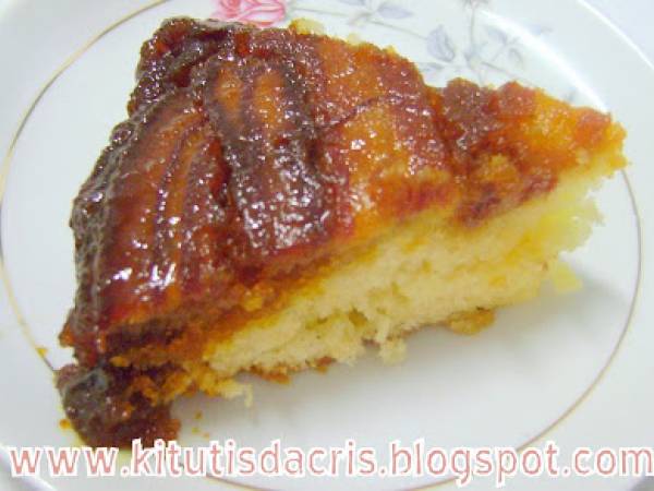 Bolo de banana caramelizada