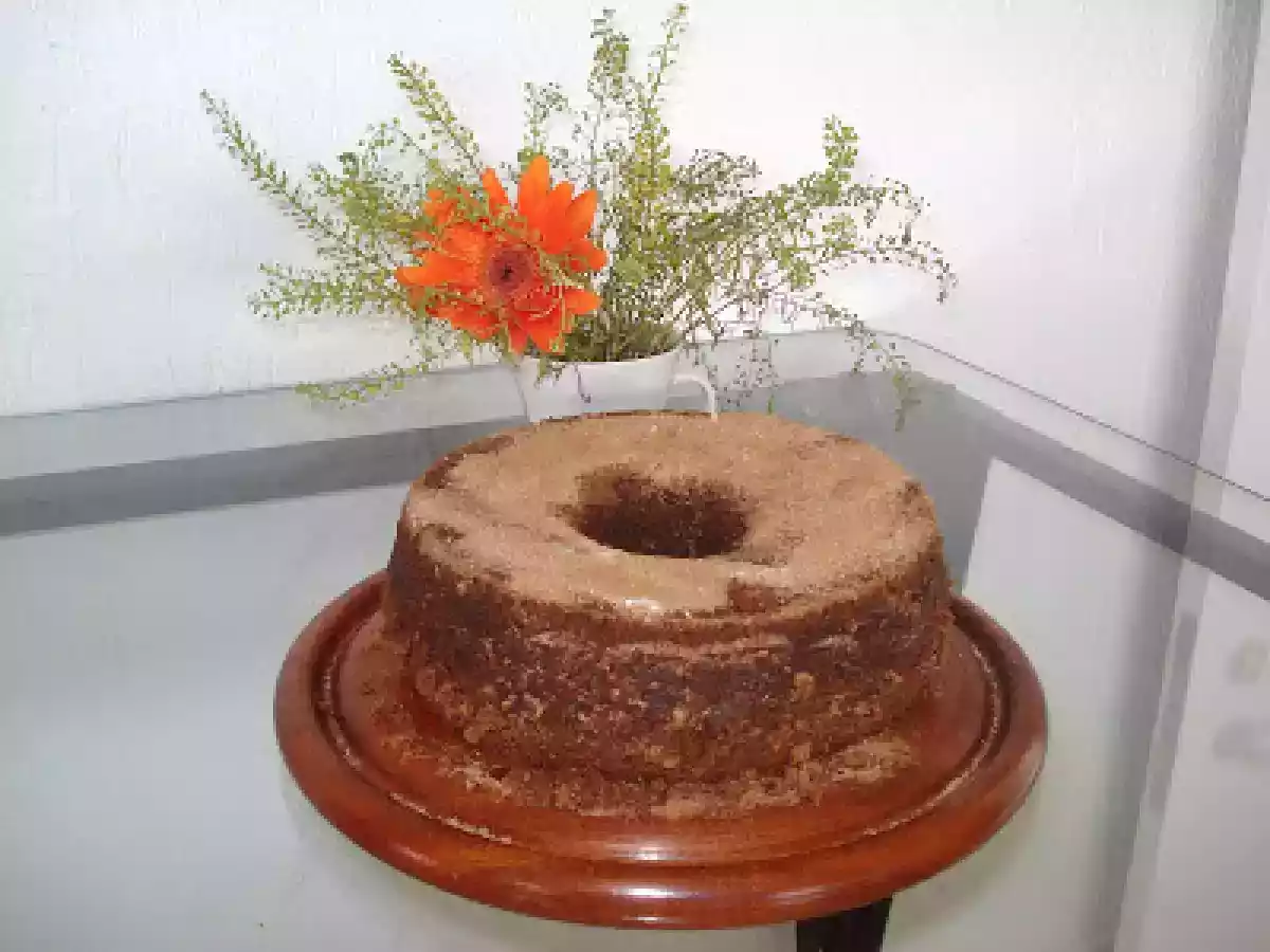 Bolo de Banana, Chocolate, Passas e Castanha do Pará e um Mimo Lindo