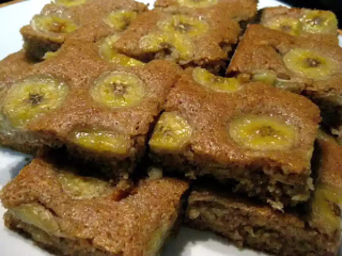 Bolo de Banana com Castanha-do-Pará