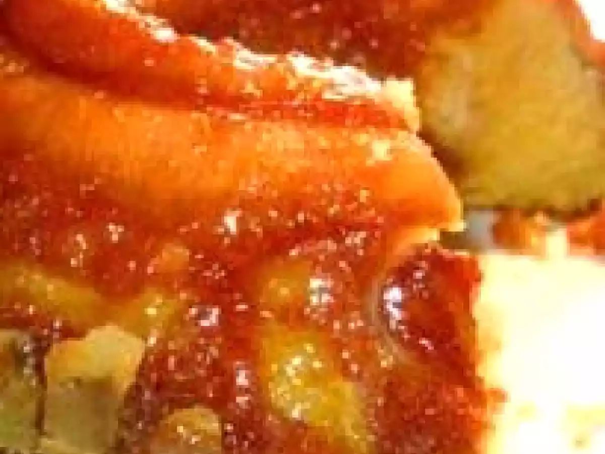 Bolo de banana com queijo e canela