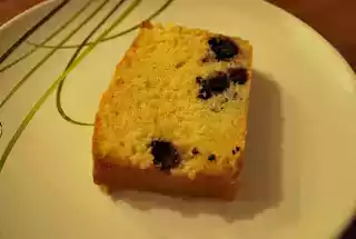Bolo de blueberry e limão siciliano
