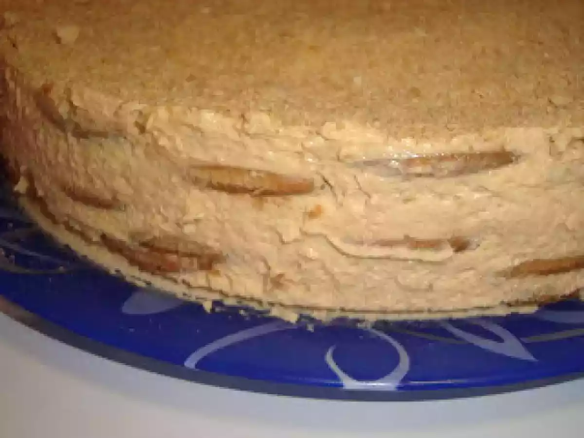 Bolo de bolacha com creme de leite condensado