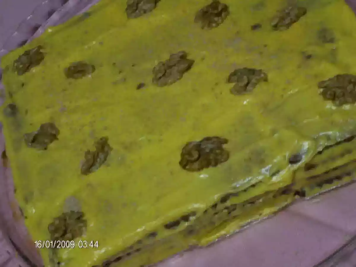 Bolo de Bolacha com Creme de Manteiga