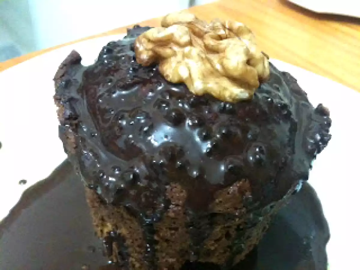 Bolo de Caneca de Chocolate e Nozes