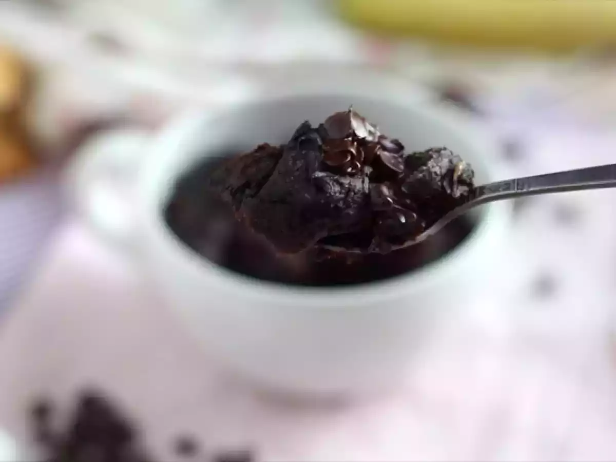 Bolo de caneca de chocolate em 1 minuto - foto 3