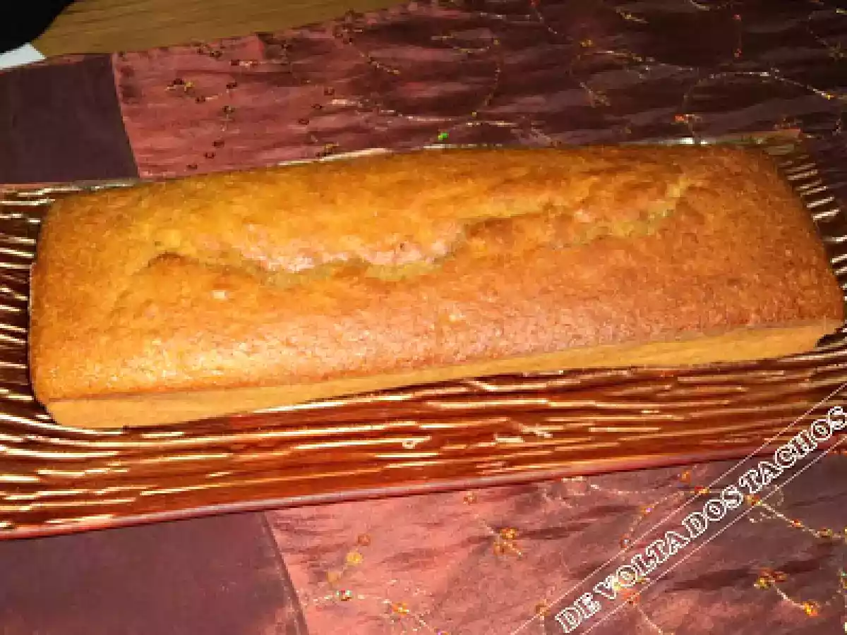 BOLO DE CENOURA E CÔCO