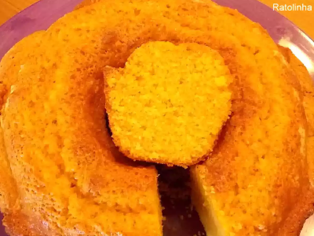 Bolo de Cenoura e Coco