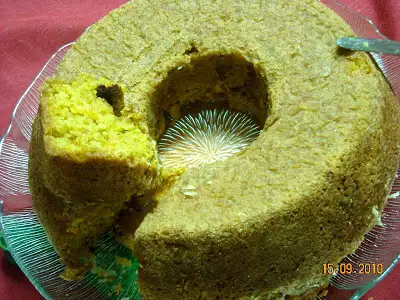 Bolo de cenoura no copo misturador