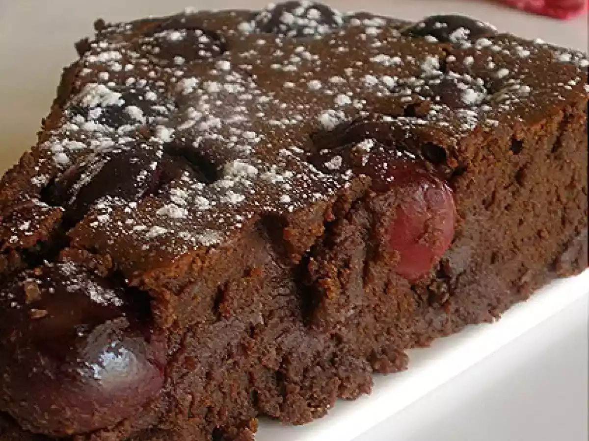 Bolo de Chocolate, Amêndoa e Cereja