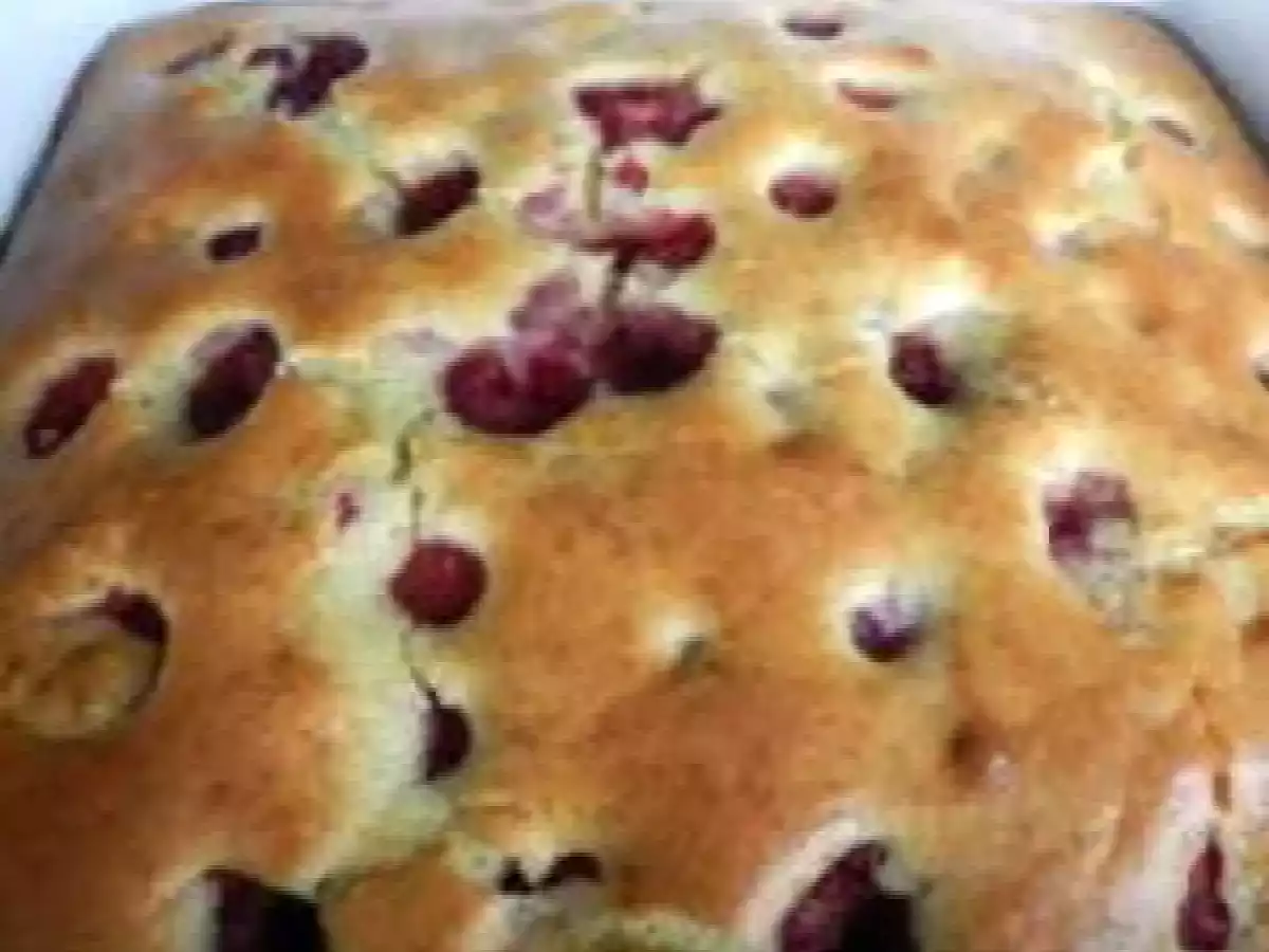 Bolo de Chocolate Branco e Framboesas
