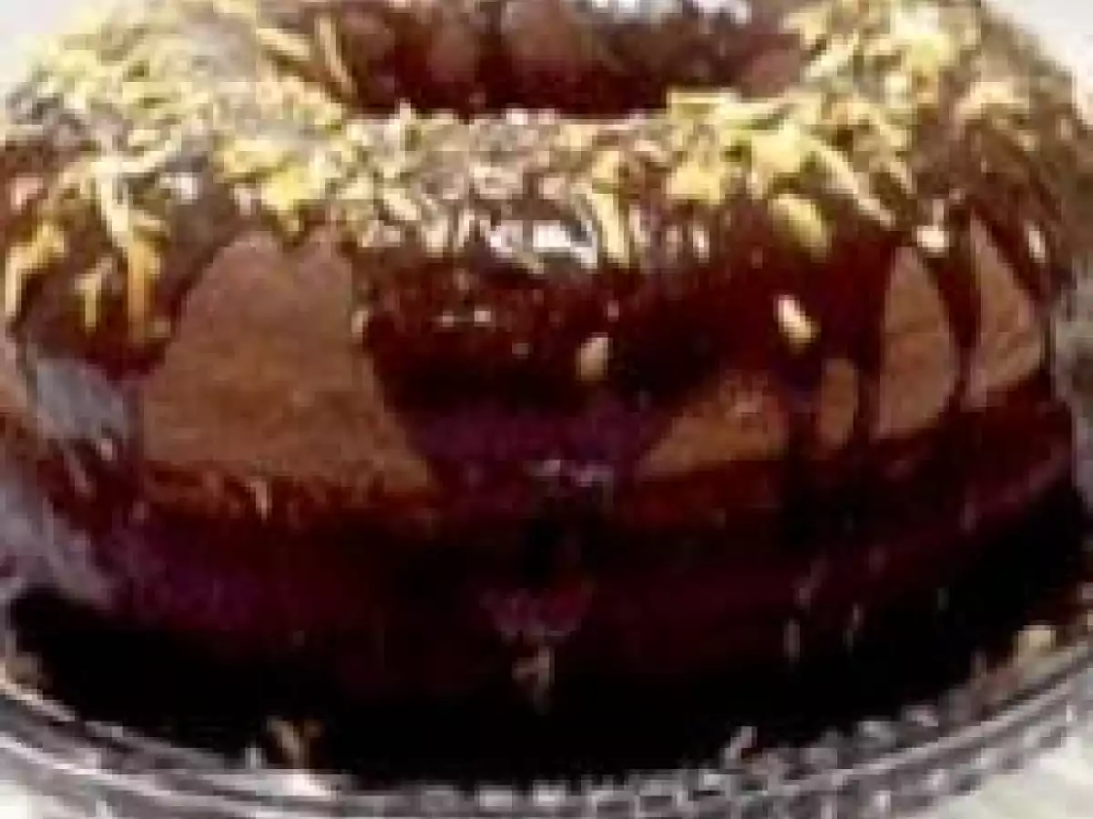 Bolo de Chocolate com Casca de Laranja