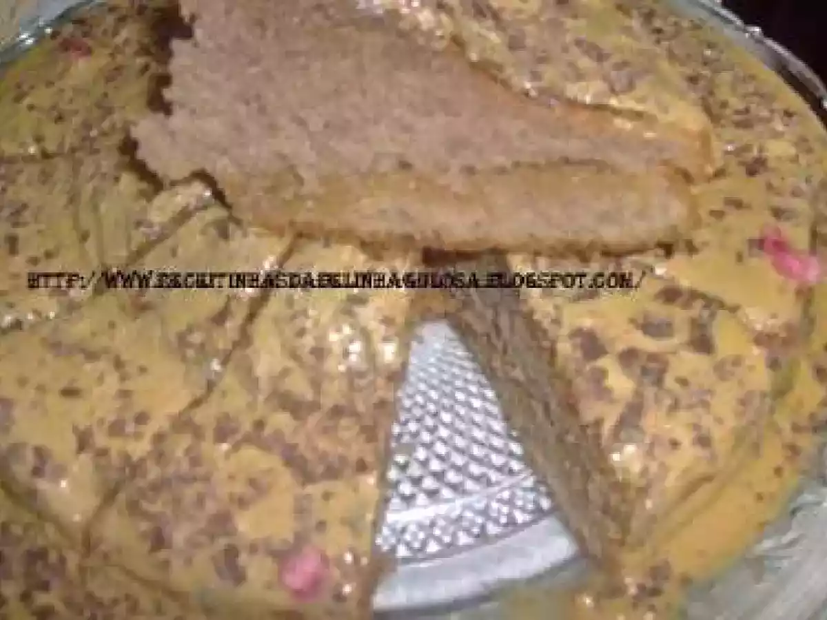 bolo de chocolate com cobertura de leite condensado - foto 2
