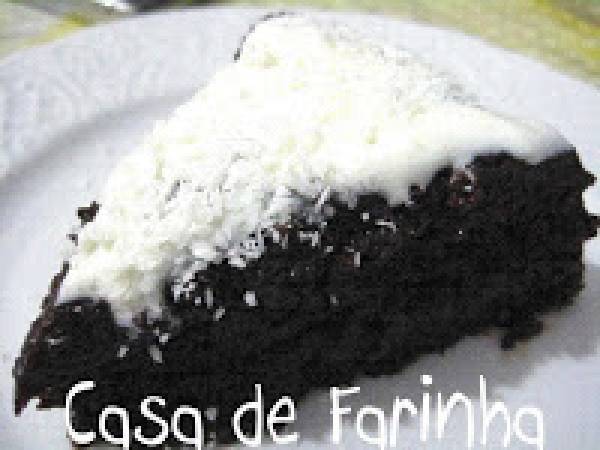 Bolo de Chocolate com côco (sem farinha)