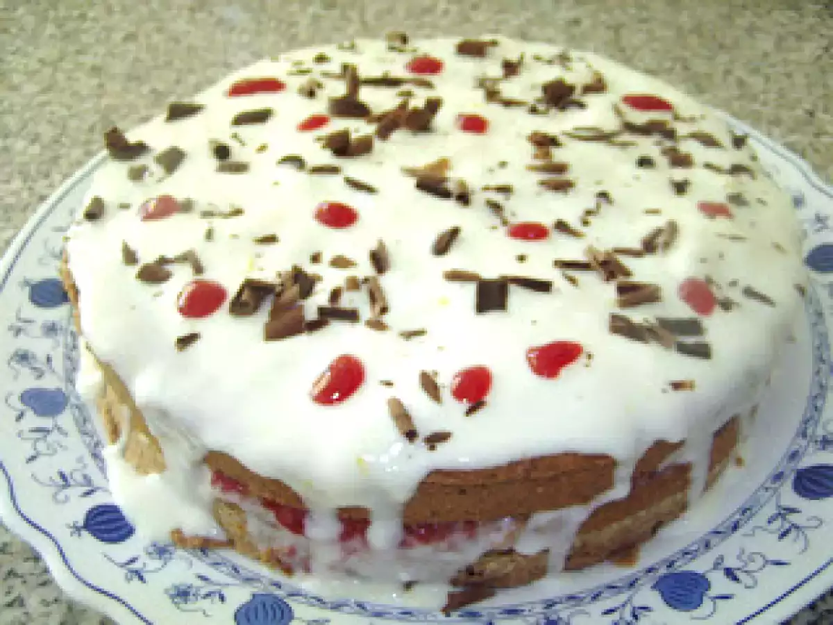 Bolo de chocolate com iogurte e doce de framboesa - foto 3