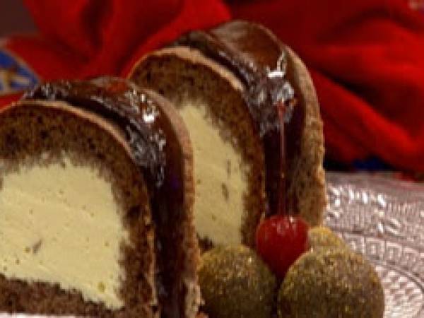 Bolo de Chocolate com Mousse de Maracujá